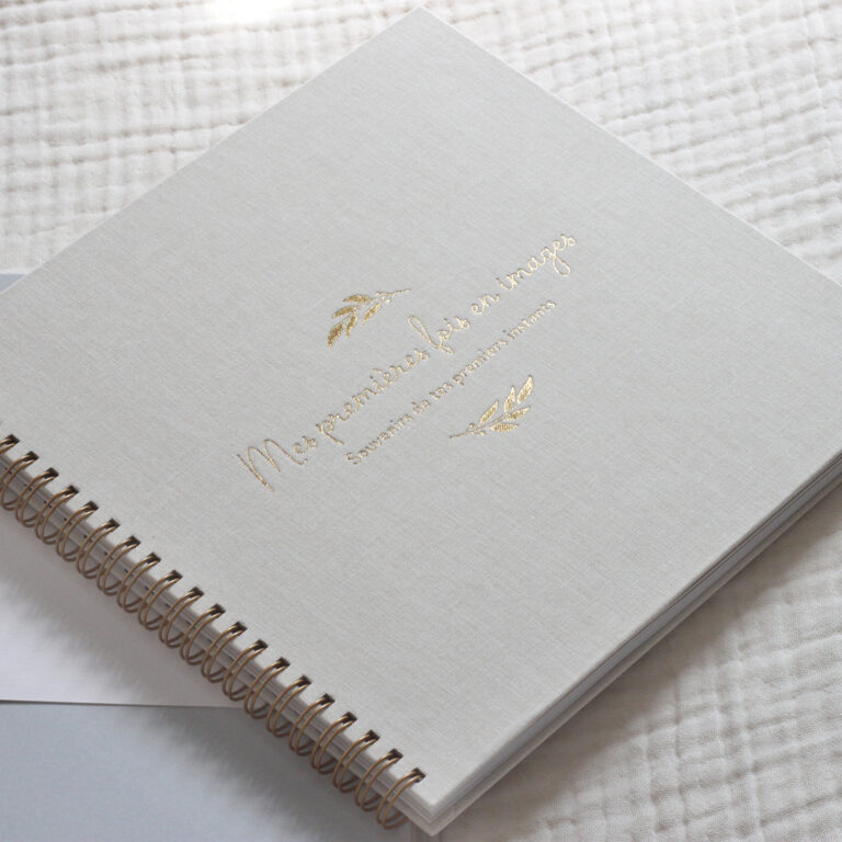 Album photos des premières fois beige